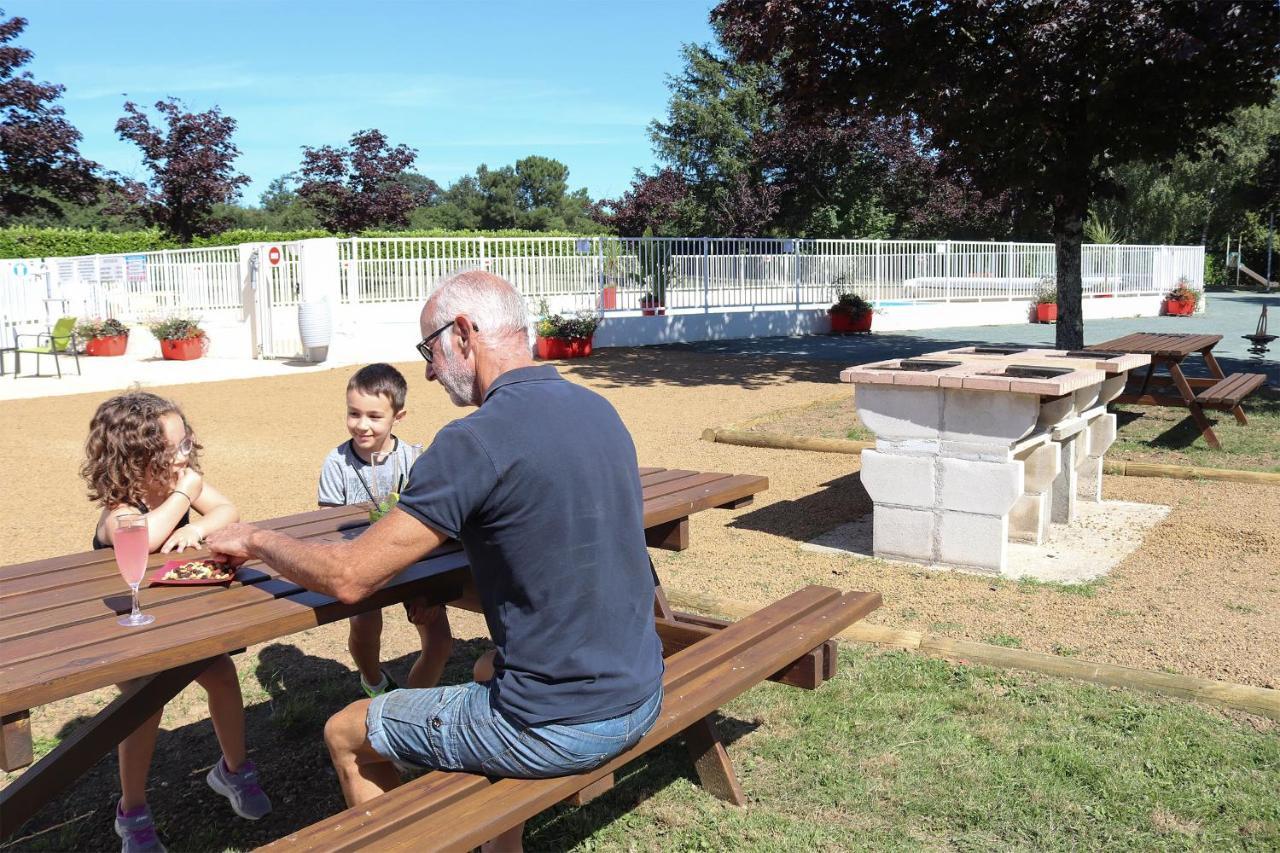 Village Vacances De Chantonnay Exterior foto