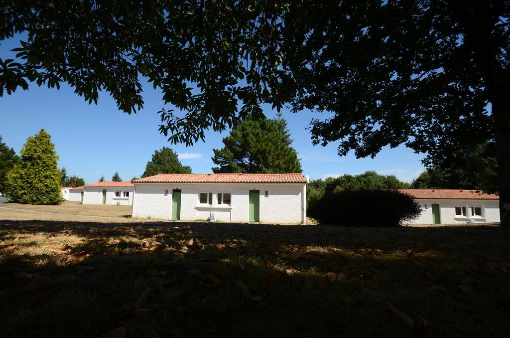 Village Vacances De Chantonnay Exterior foto